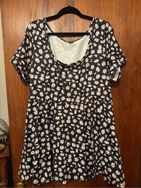 Women’s Plus Size Floral Daisy Scoop Neck Stretchy Dress Size 4XL